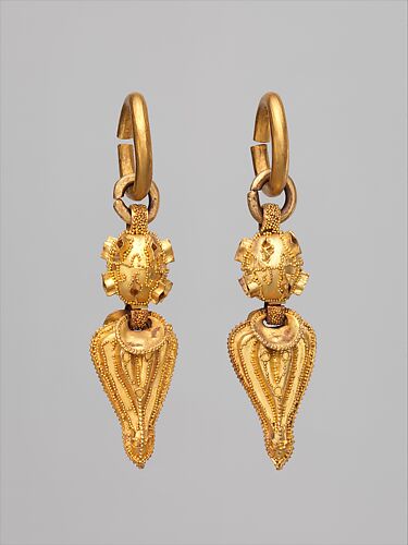 Earring (one of a pair)