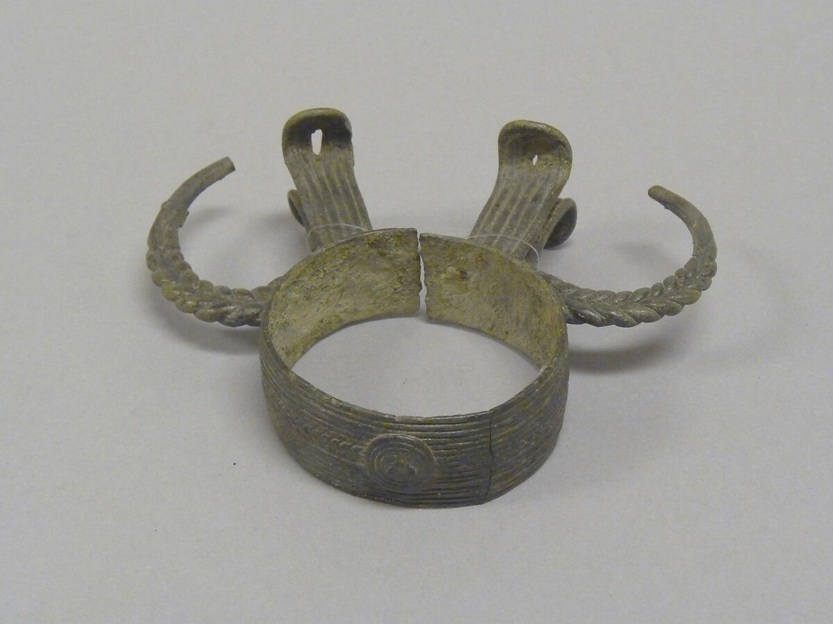 Open Bracelet with Two Facing Dragonflies, Bronze, Thailand 