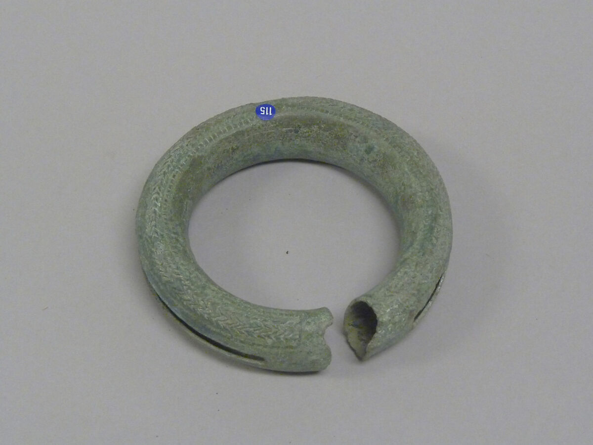Hollow Bangle with Pellets and Decoration, Bronze, Thailand