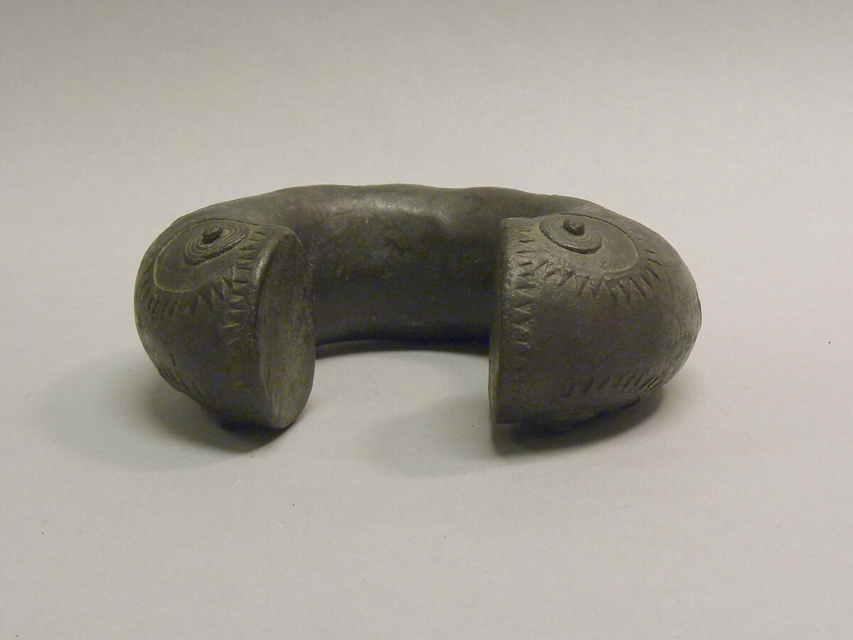 Wide Anklet with Chevrons Surrounding Bosses, Bronze, Thailand