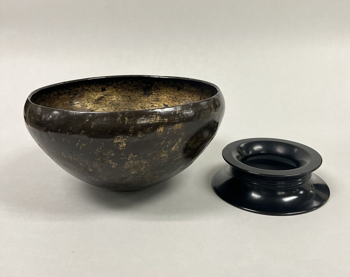 Buddhist Ceremonial Alms Bowl, Gilt bronze, Japan