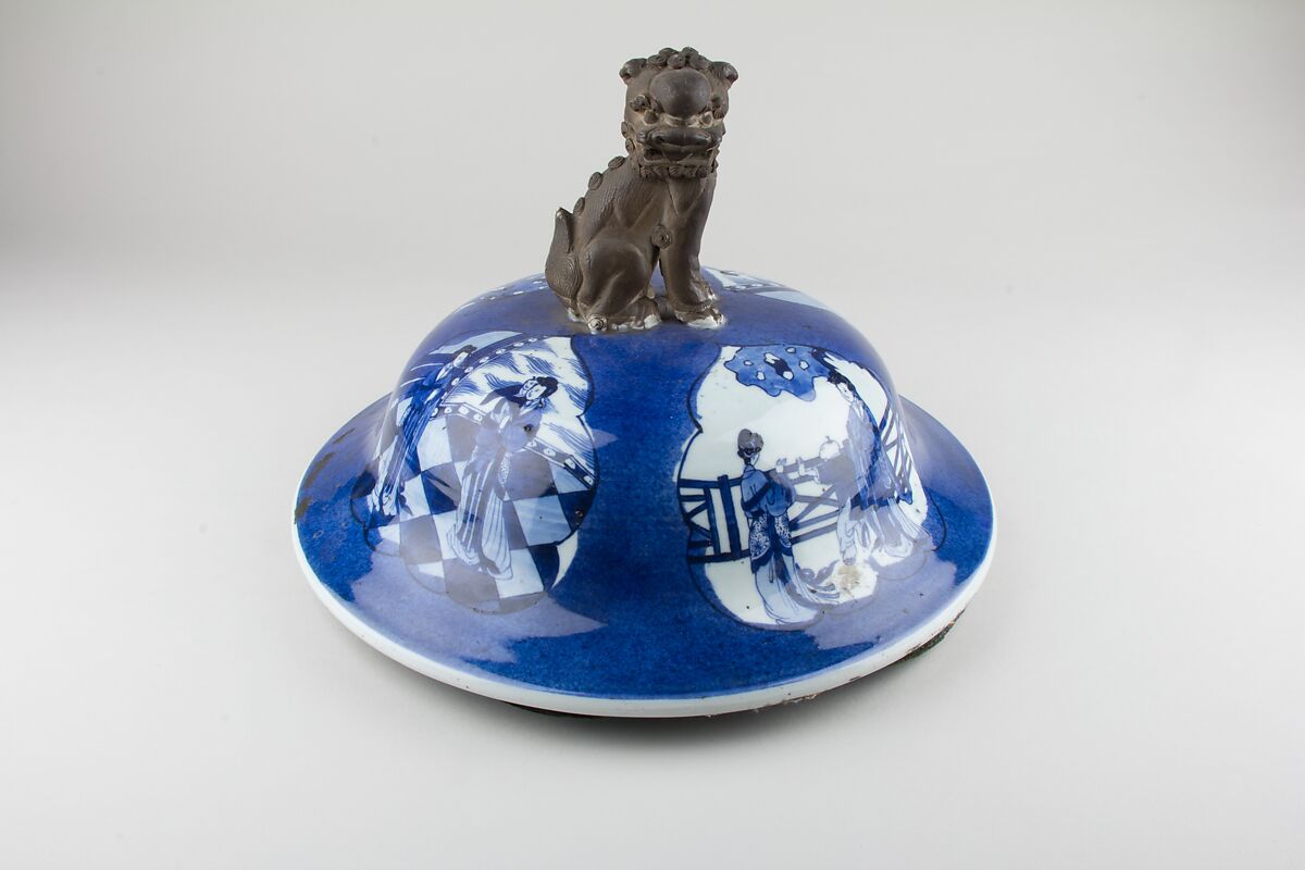 Covered jar with ladies and antiques, Porcelain painted in underglaze cobalt blue and powder-blue ground (Jingdezhen ware), wooden base, China