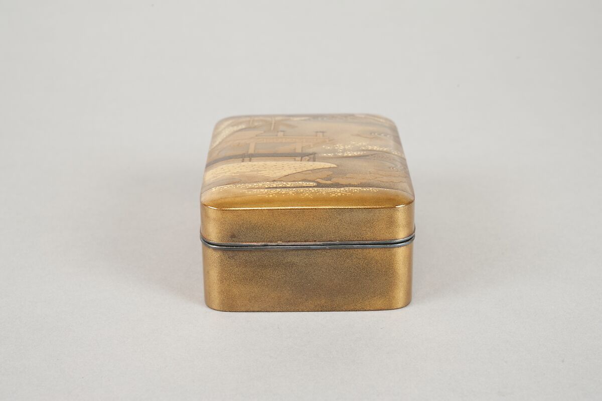 Incense Container, Lacquer on wood with sprinkled gold powder, Japan