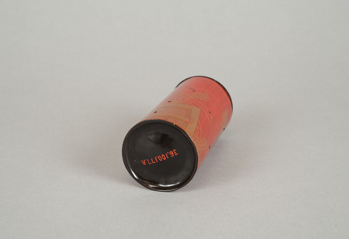 Cylindrical box, Red lacquer on bamboo with sprinkled gold powder, Japan