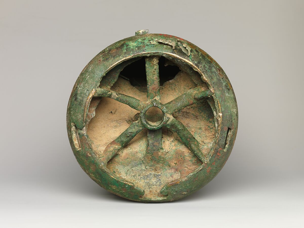 Seated Buddha Vairocana, Gilt bronze, China