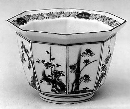 Octagonal Bowl, Porcelain with overglaze enamels (Arita ware, Kakiemon type), Japan 