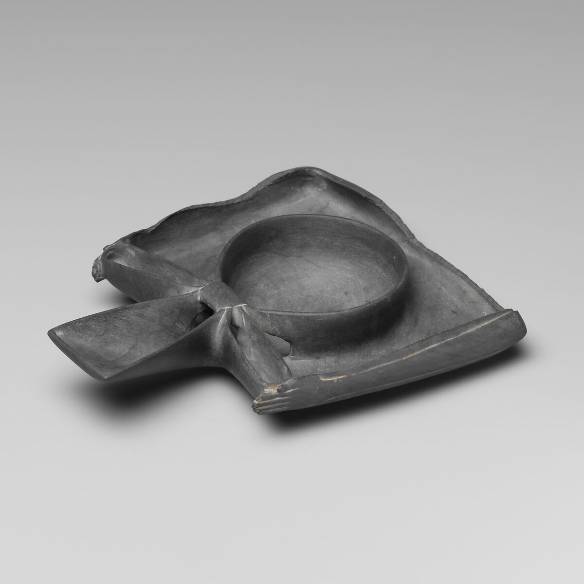 Libation Dish Depicting Ka-Arms Presenting an Ankh-Sign, Greywacke