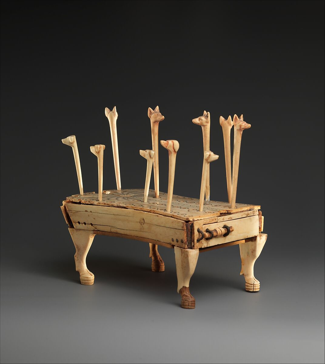 Game of Hounds and Jackals, Ebony, ivory