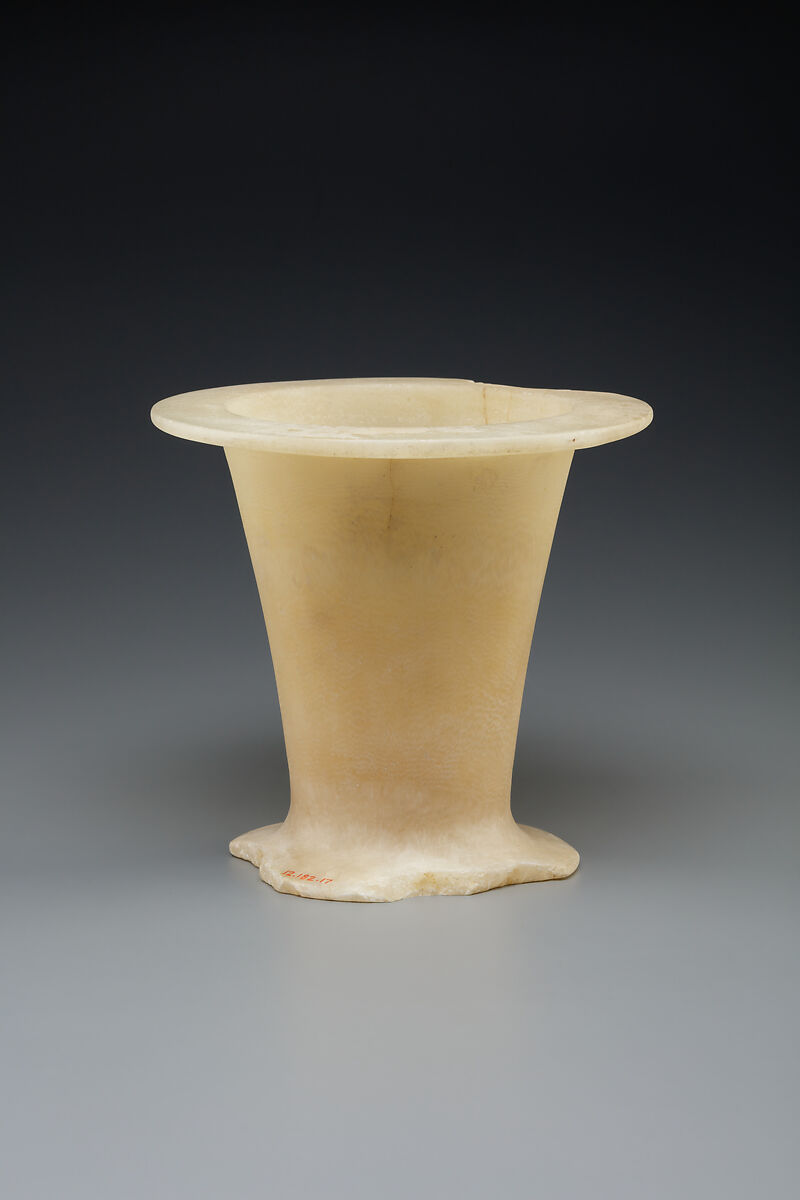Royal vessel of the reign of Pepi II, Travertine (Egyptian alabaster)