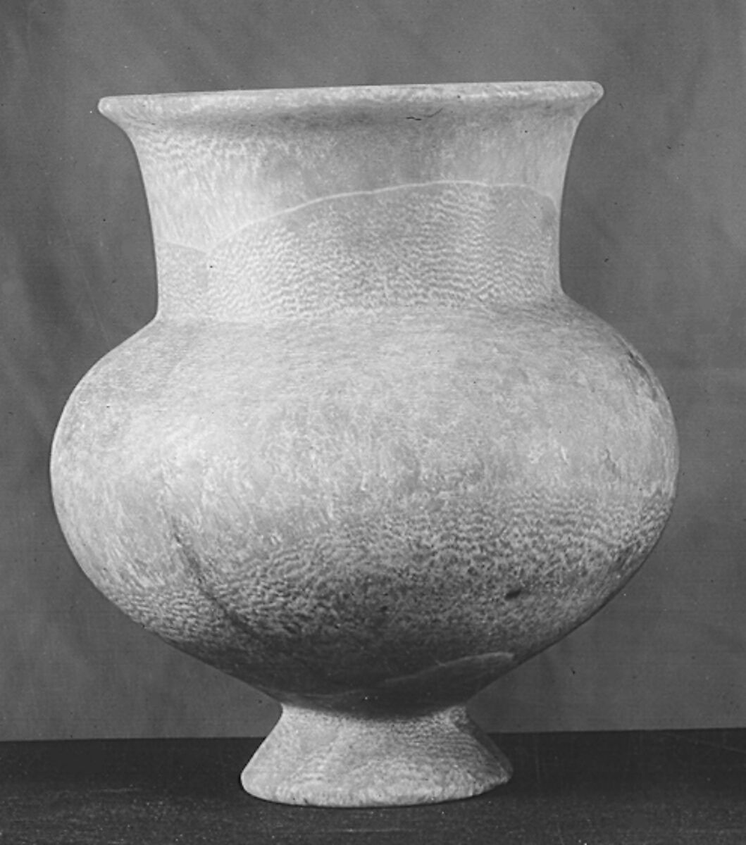 Wide-Necked Cosmetic Jar, Travertine (Egyptian alabaster)