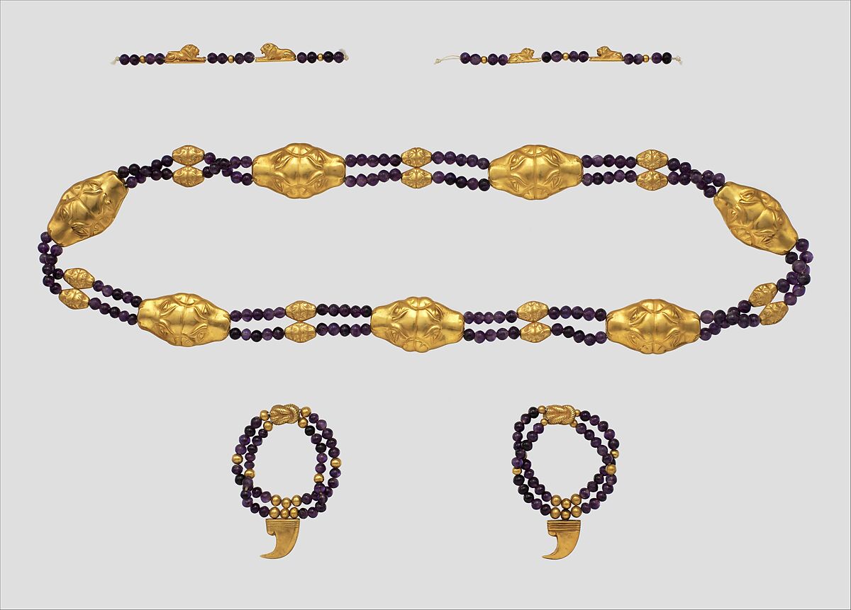 Leopard-Head Girdle of Sithathoryunet, Gold, amethyst, diorite pellets (inside)