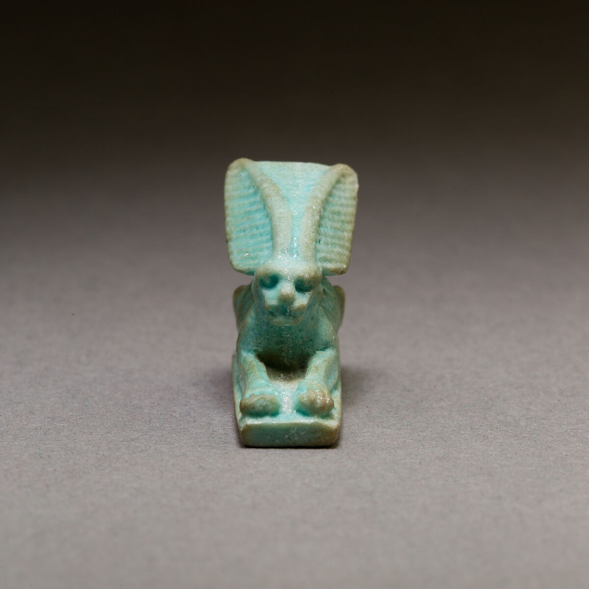 Hare amulet, Faience