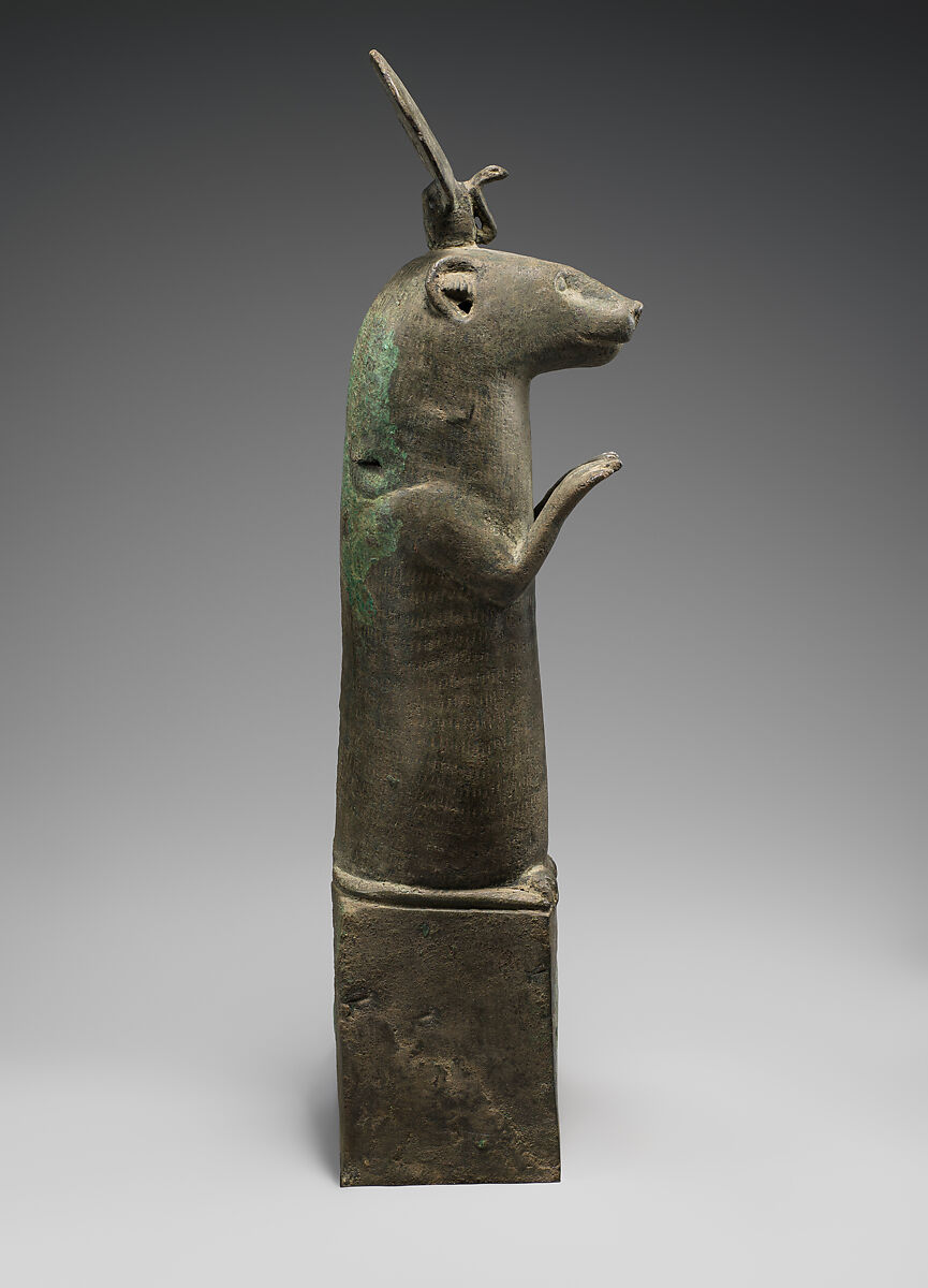 Statuette of an animal symbolizing Re, Cupreous metal