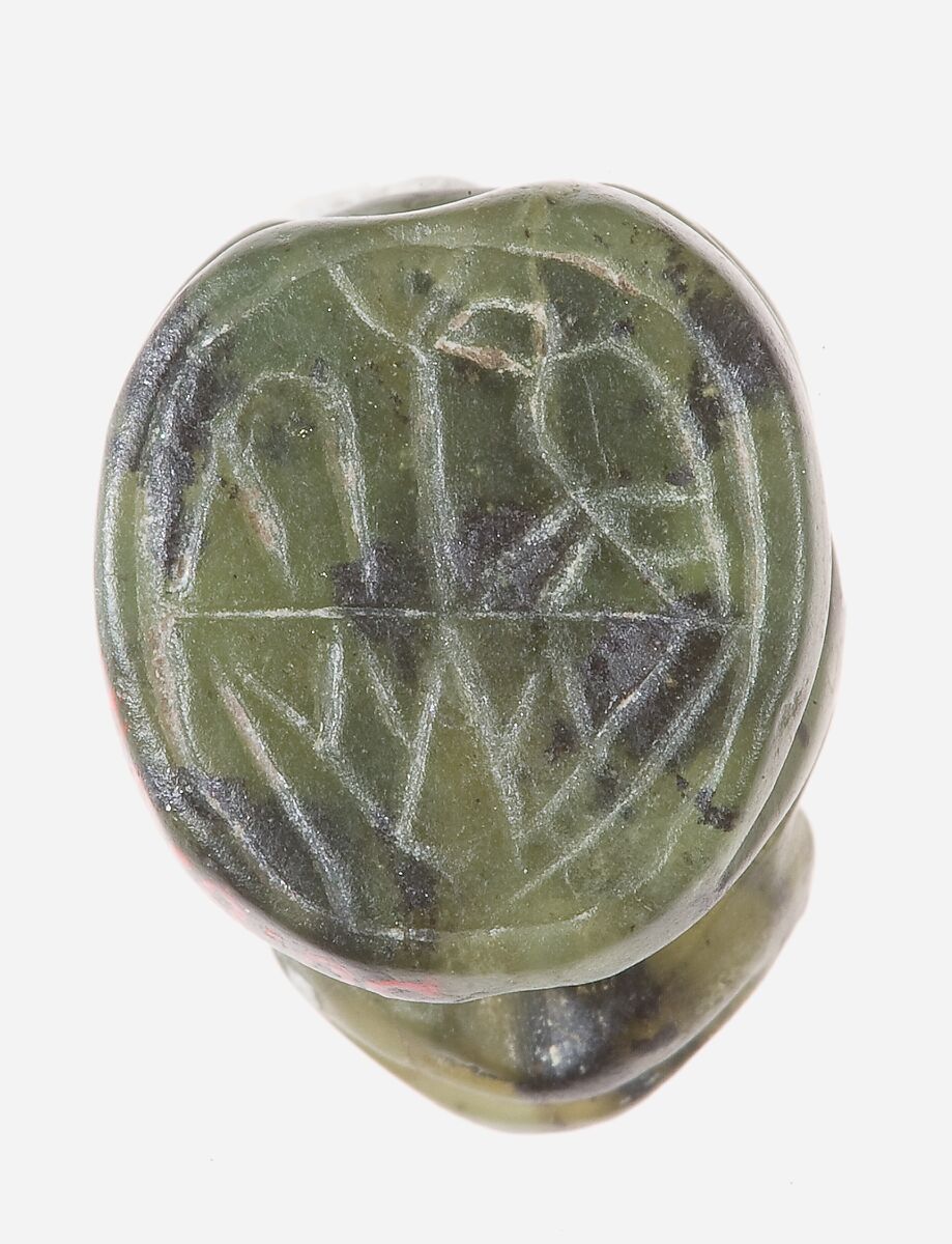 Frog amulet, Serpentinite