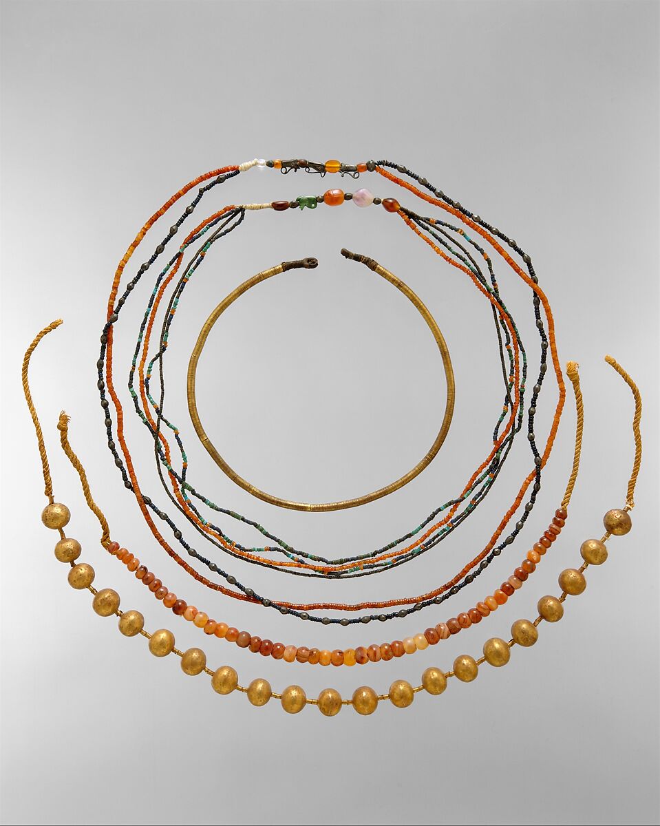 Gold Necklace of the Child Myt, Gold, twisted linen cord (ancient), modern stringing