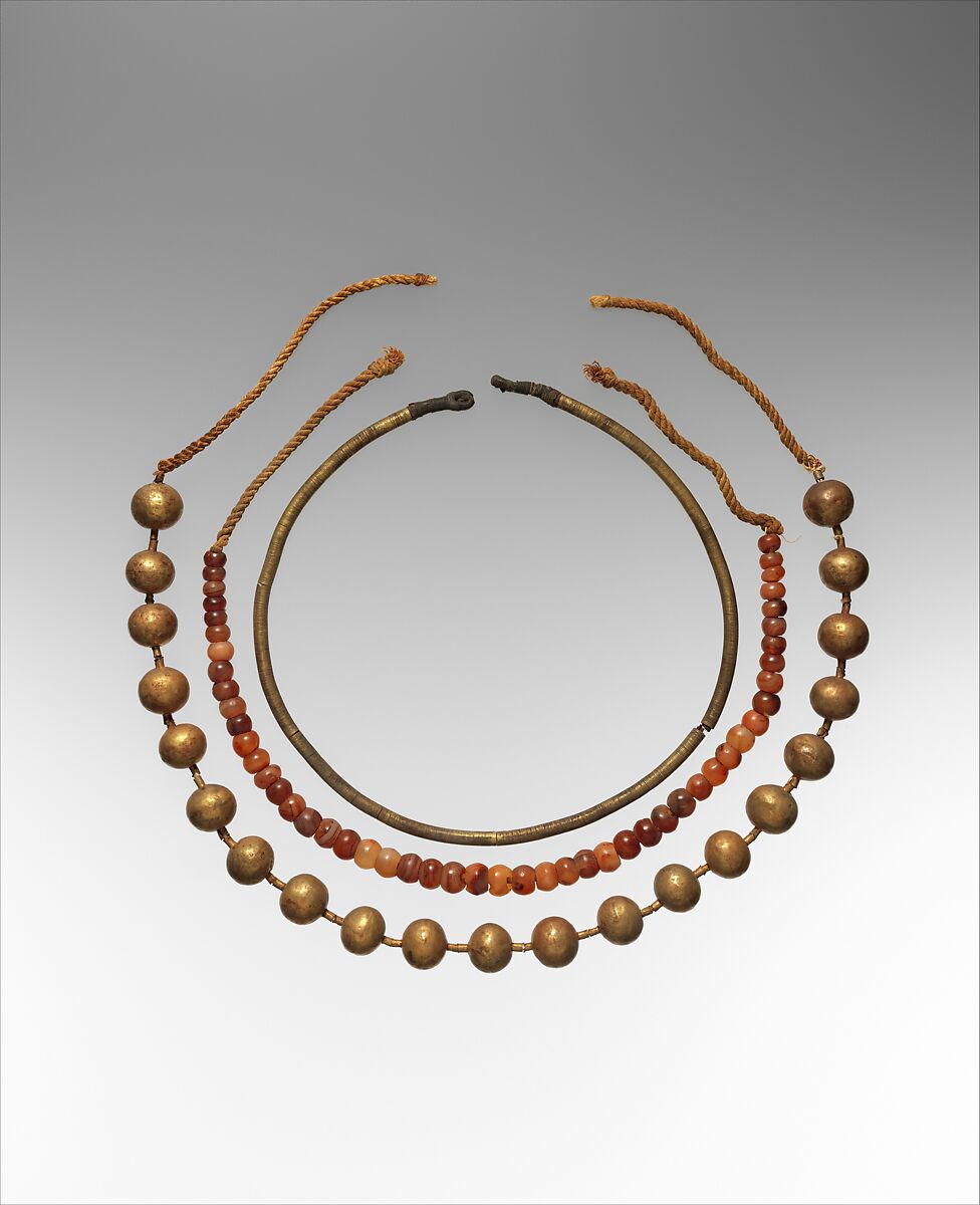 Gold Necklace of the Child Myt, Gold, twisted linen cord (ancient), modern stringing