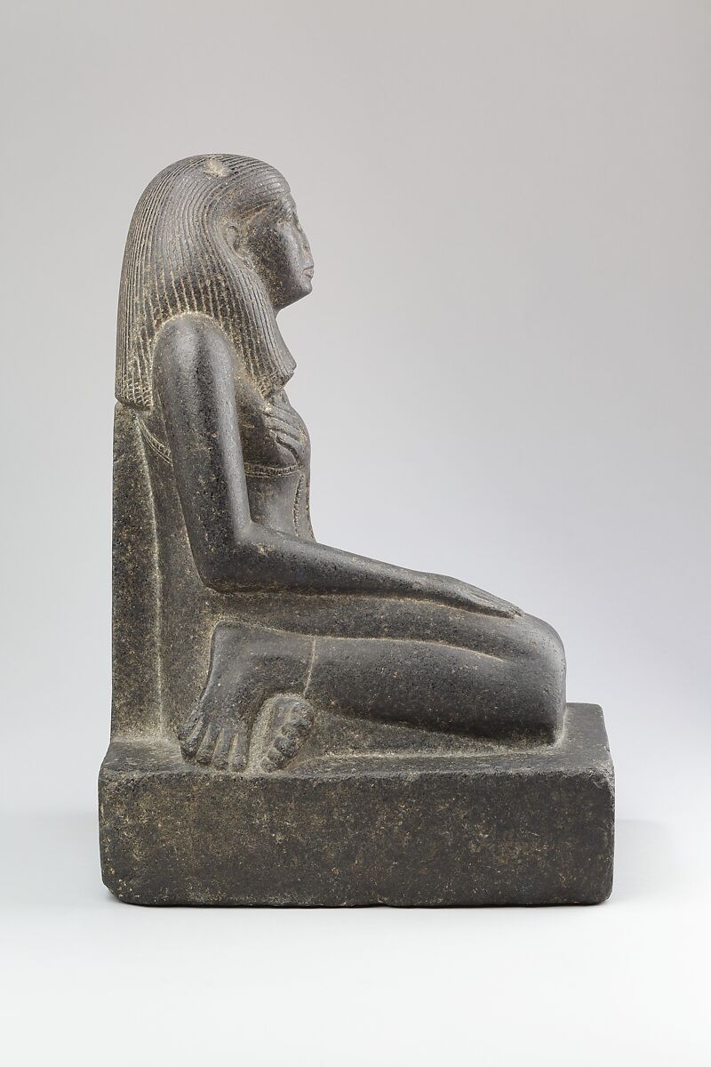 Statue of the Nurse Sitsnefru, Gabbro or diabase, paint