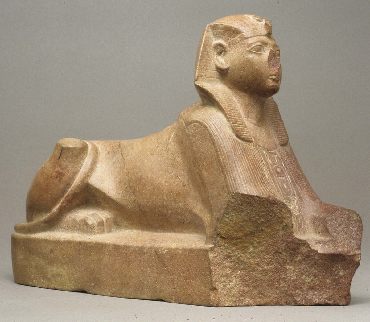 Sphinx of Thutmose III, Quartzite