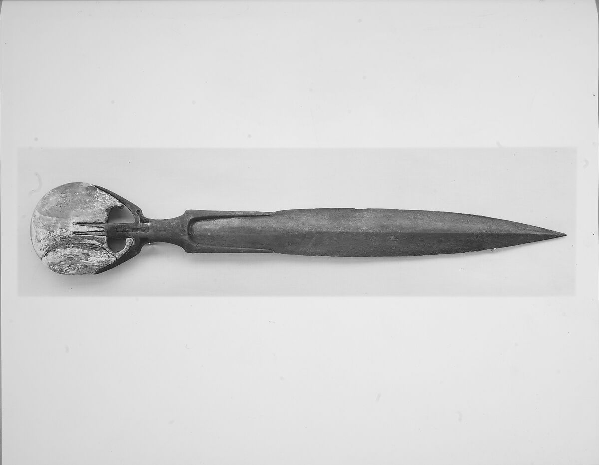 Dagger, Bronze or copper alloy, ivory 