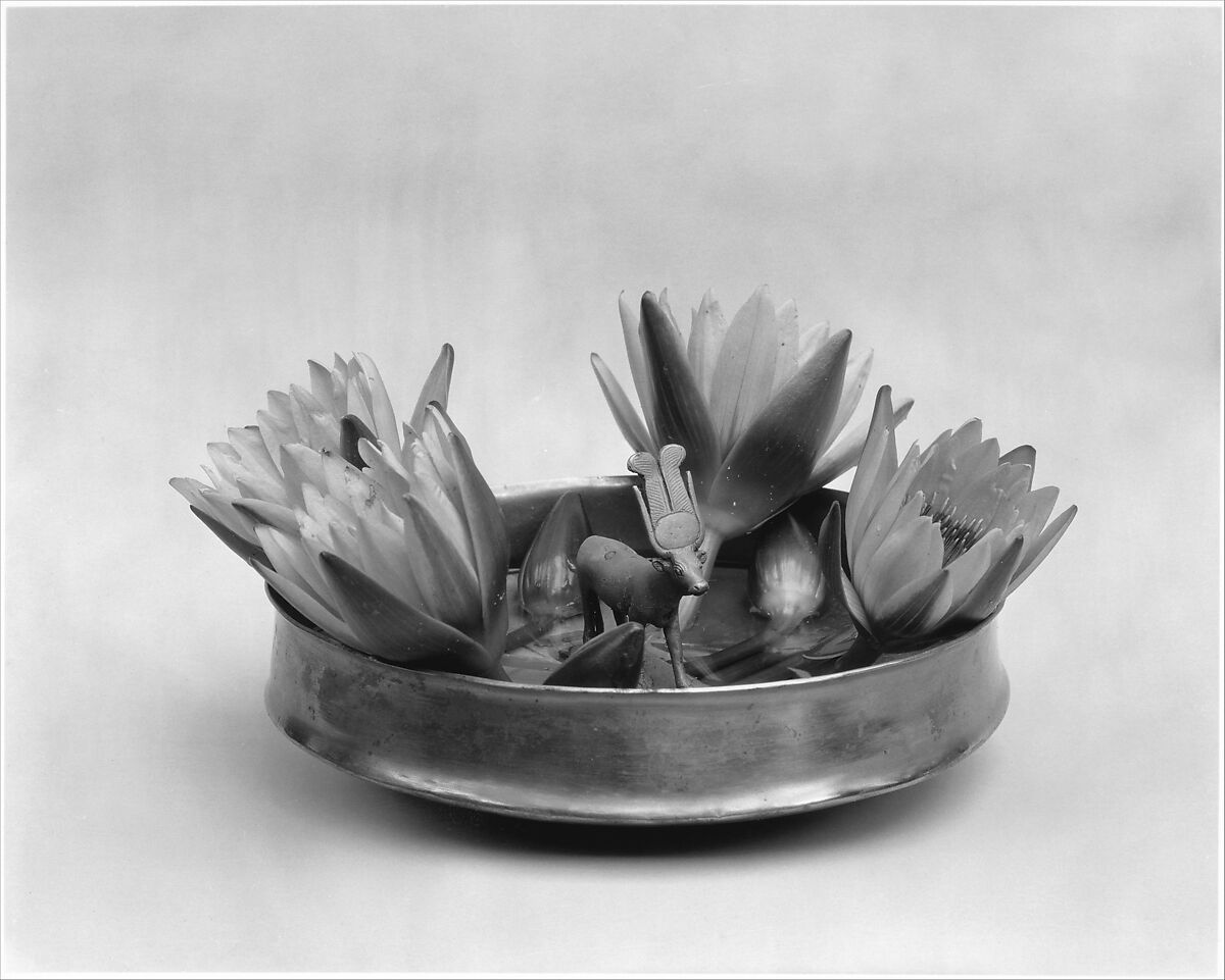 Bowl with a Hathor cow, Bronze