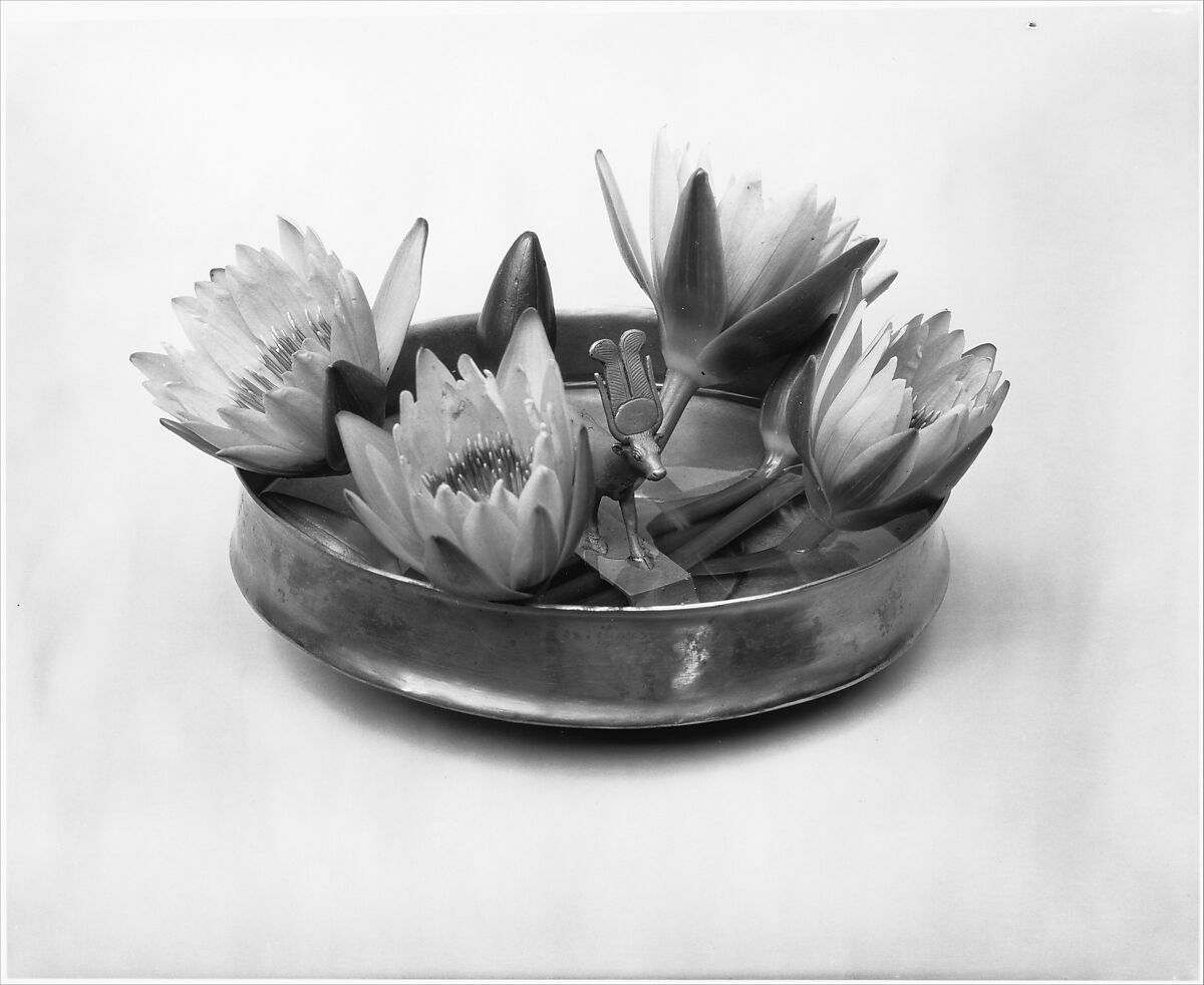 Bowl with a Hathor cow, Bronze