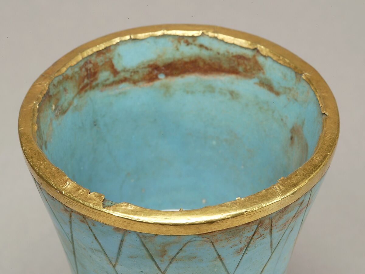 Lotiform chalice, Glass, gold