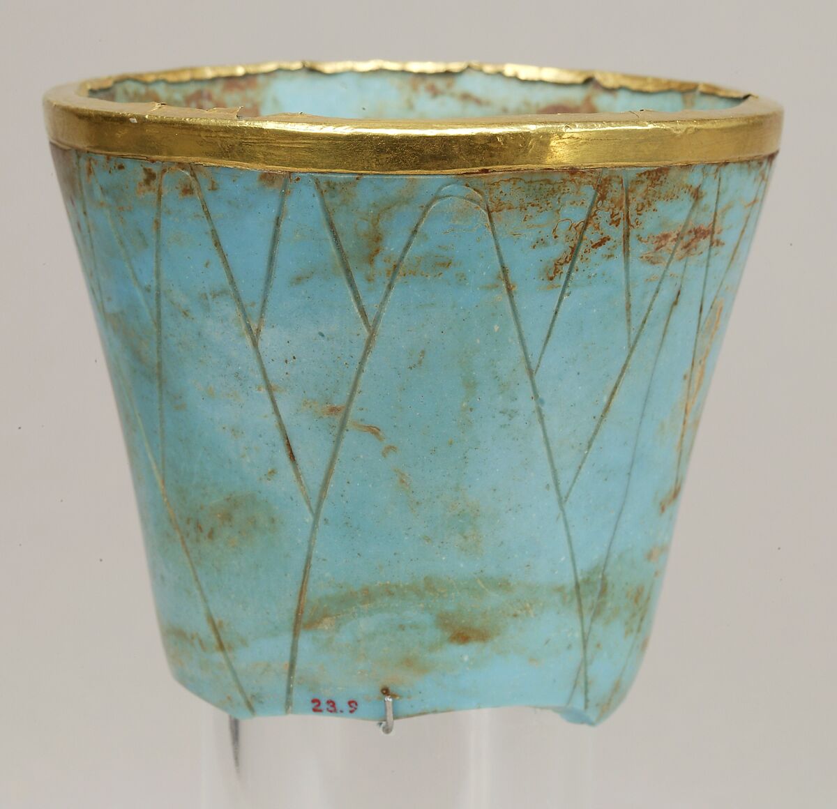 Lotiform chalice, Glass, gold