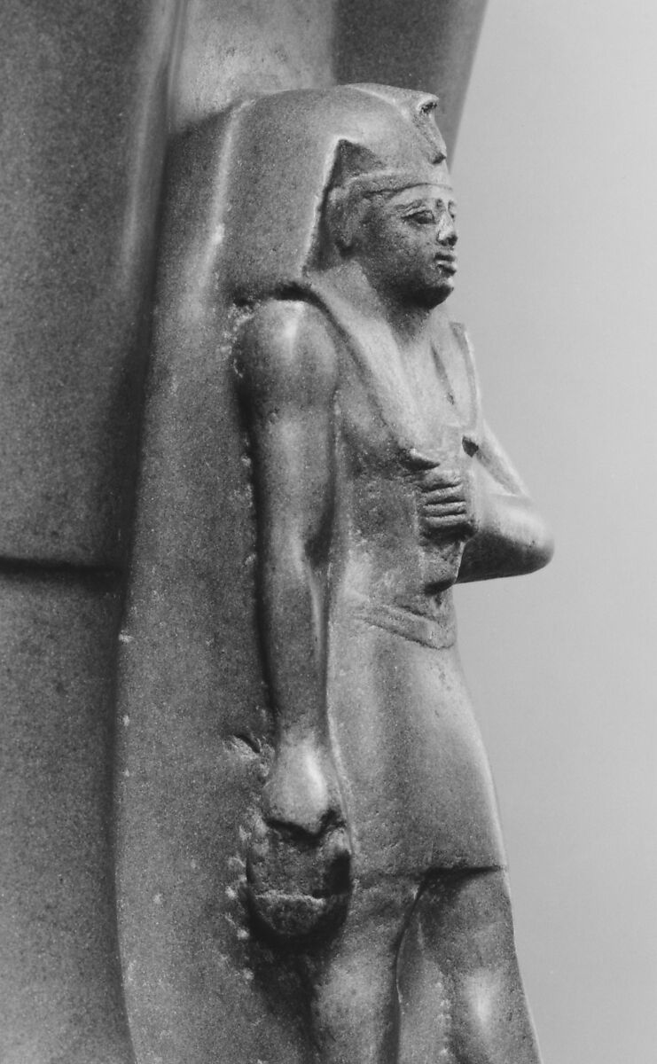 Statue of Horus as a falcon protecting King Nectanebo II, Metagraywacke