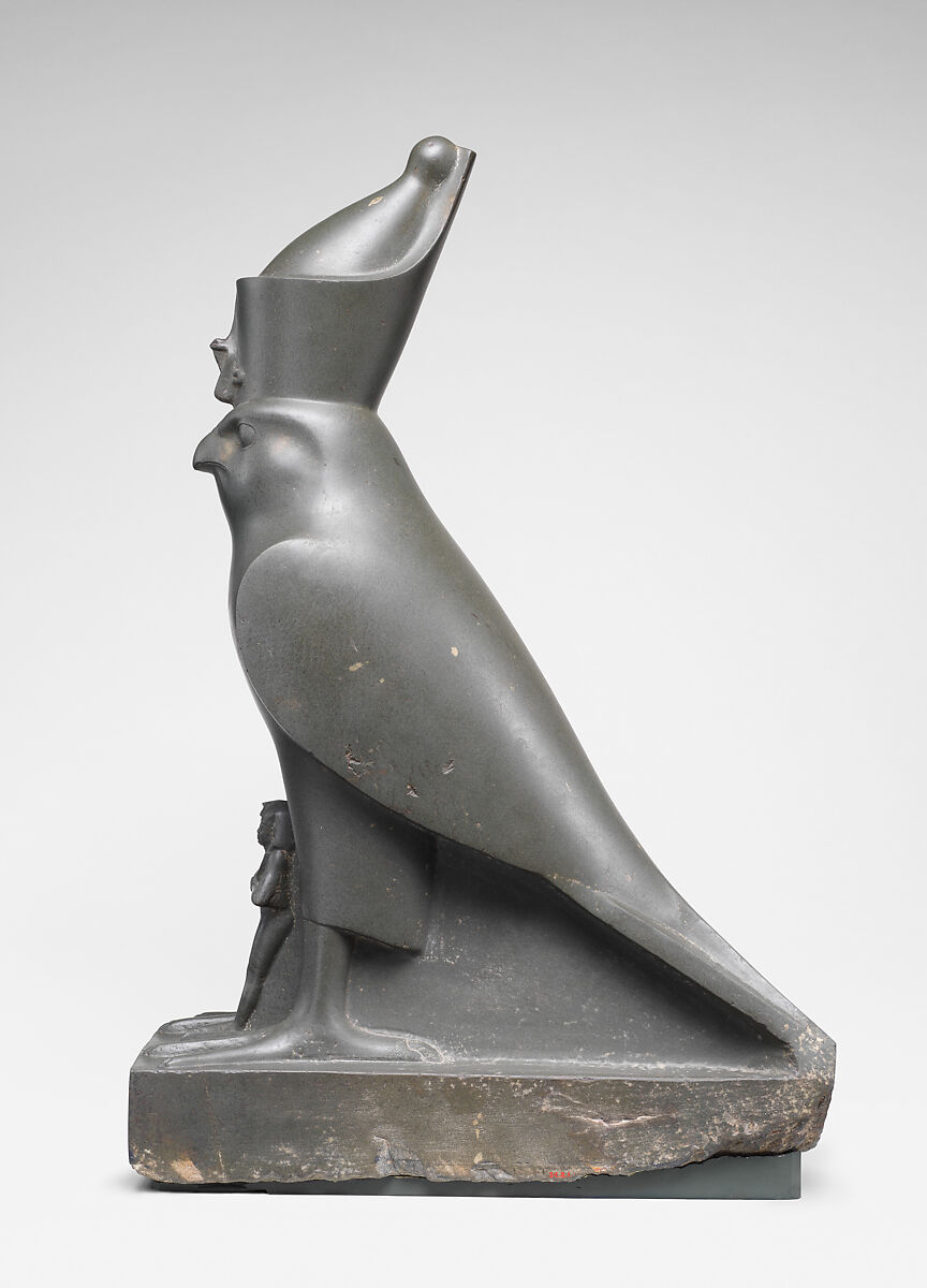 Statue of Horus as a falcon protecting King Nectanebo II, Metagraywacke