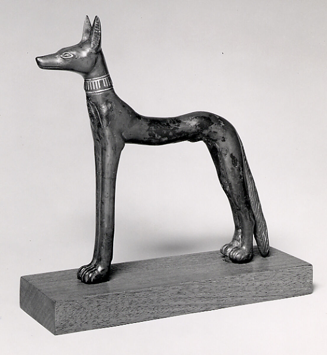 Statuette of Wepwawet, Bronze or copper alloy, gold inlay 