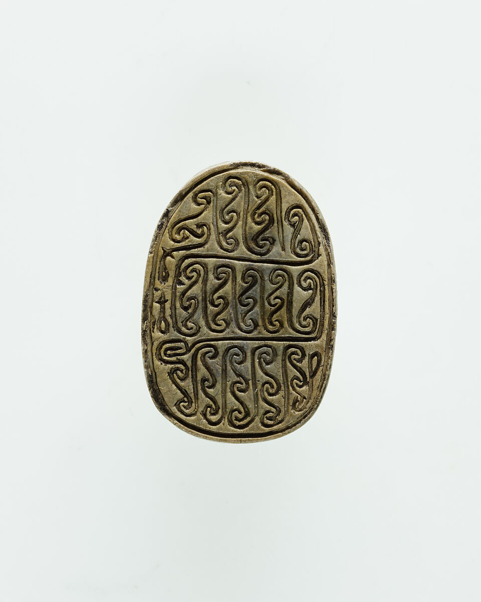 Scarab Decorated with Scrolls, Cream-white glazed steatite 