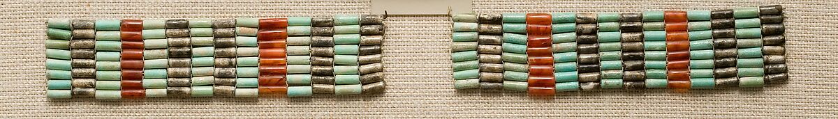 Bracelet from mummy of Satsebek, Blue and black faience, carnelian