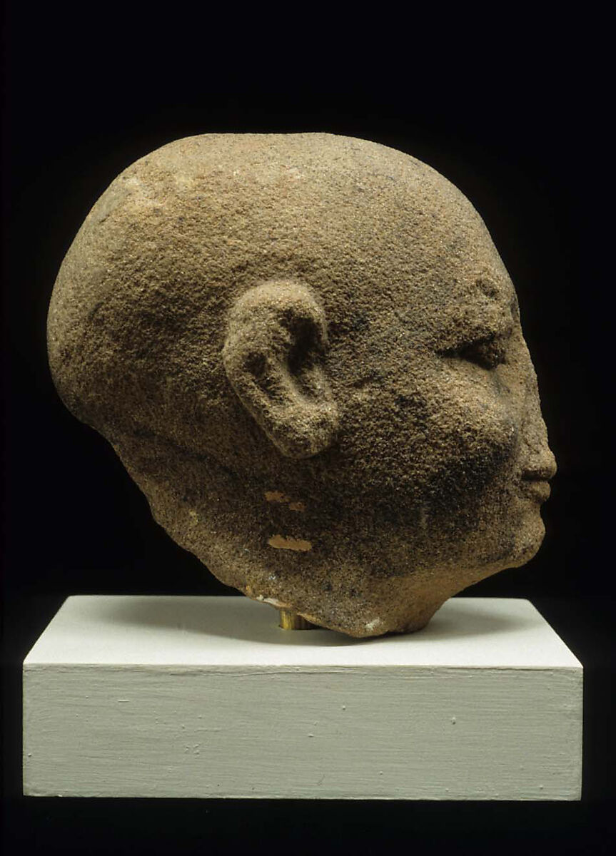 Head of a male statue, Sandstone