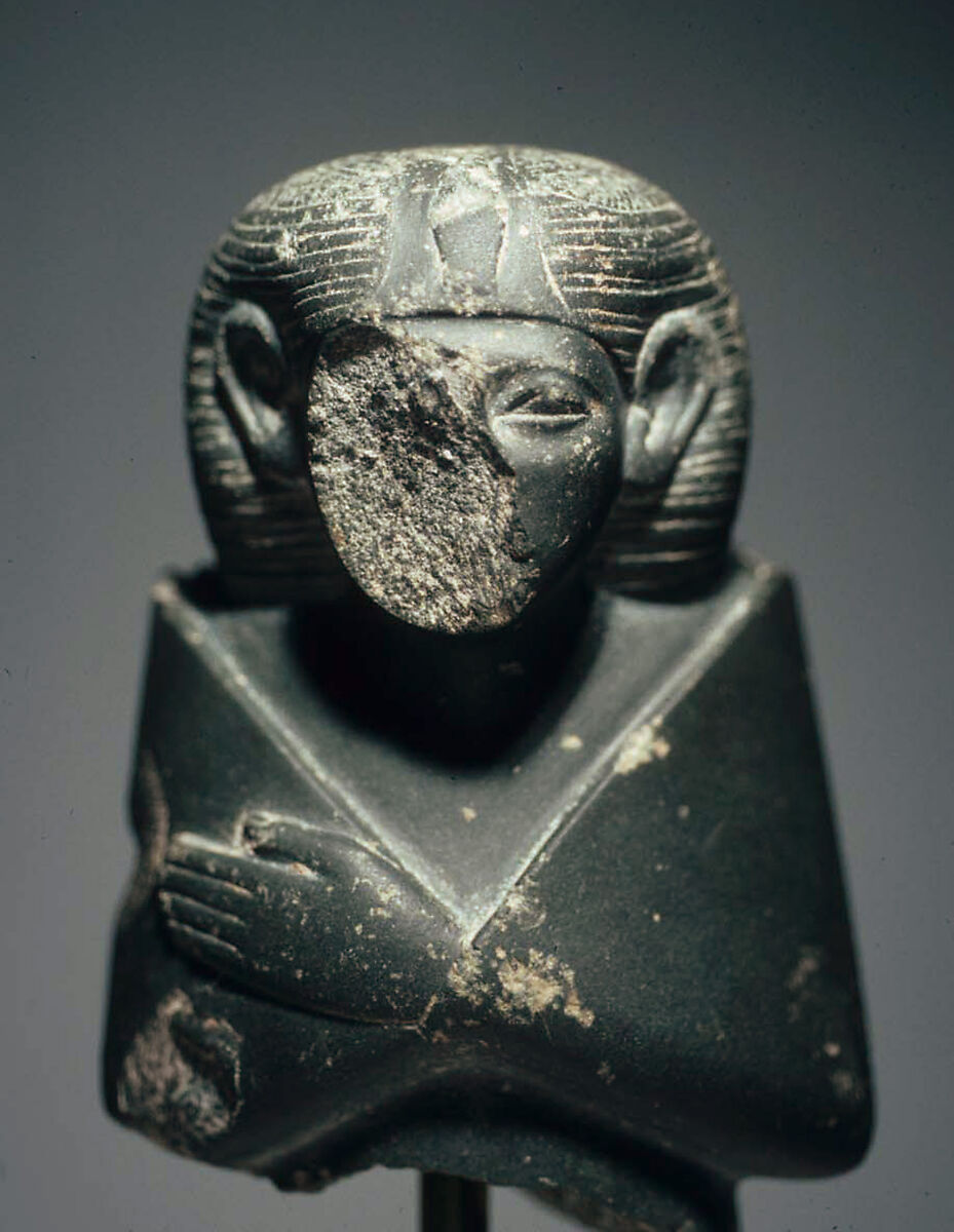 Statuette of a Late Middle Kingdom Queen, Schist 