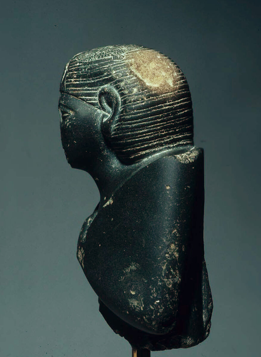 Statuette of a Late Middle Kingdom Queen, Schist