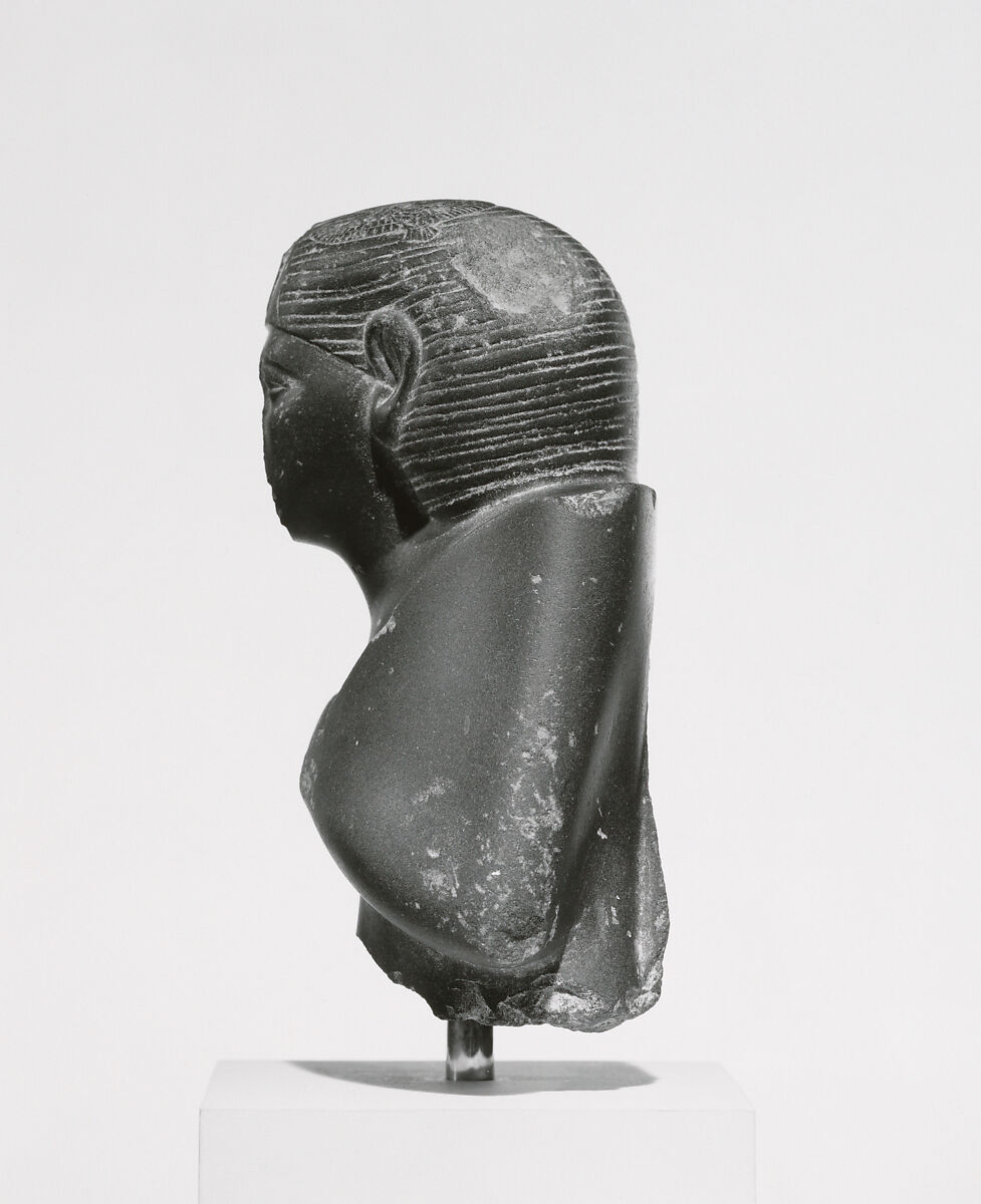 Statuette of a Late Middle Kingdom Queen, Schist
