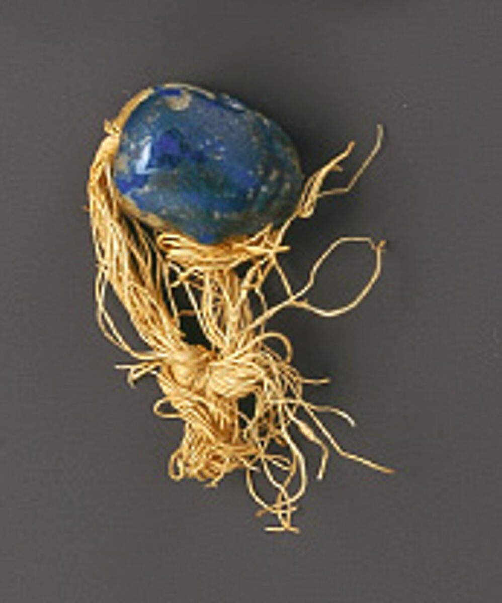 Scarab of Wah, Faience, linen thread