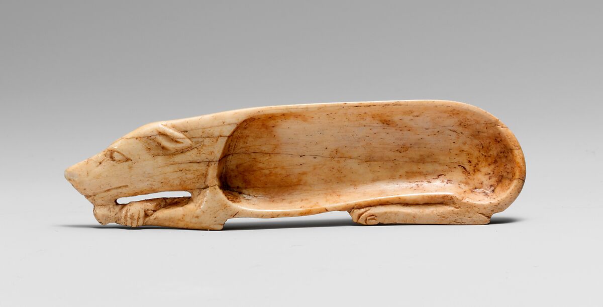 Cosmetic dish in the shape of a dog, Bone 