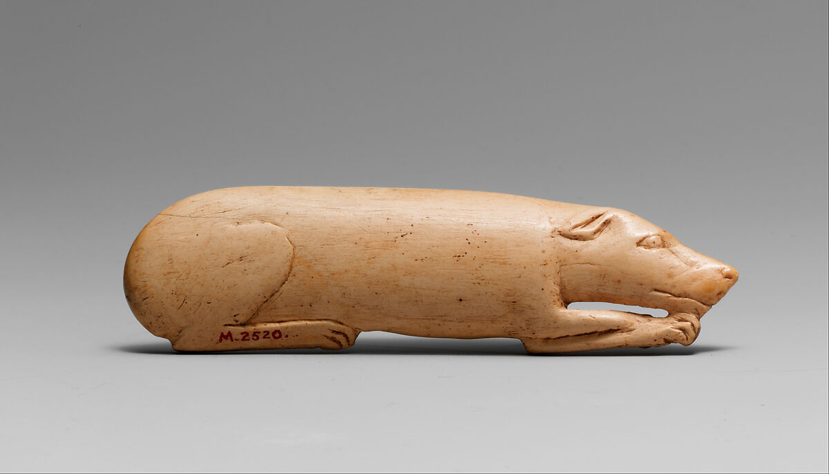 Cosmetic dish in the shape of a dog, Bone