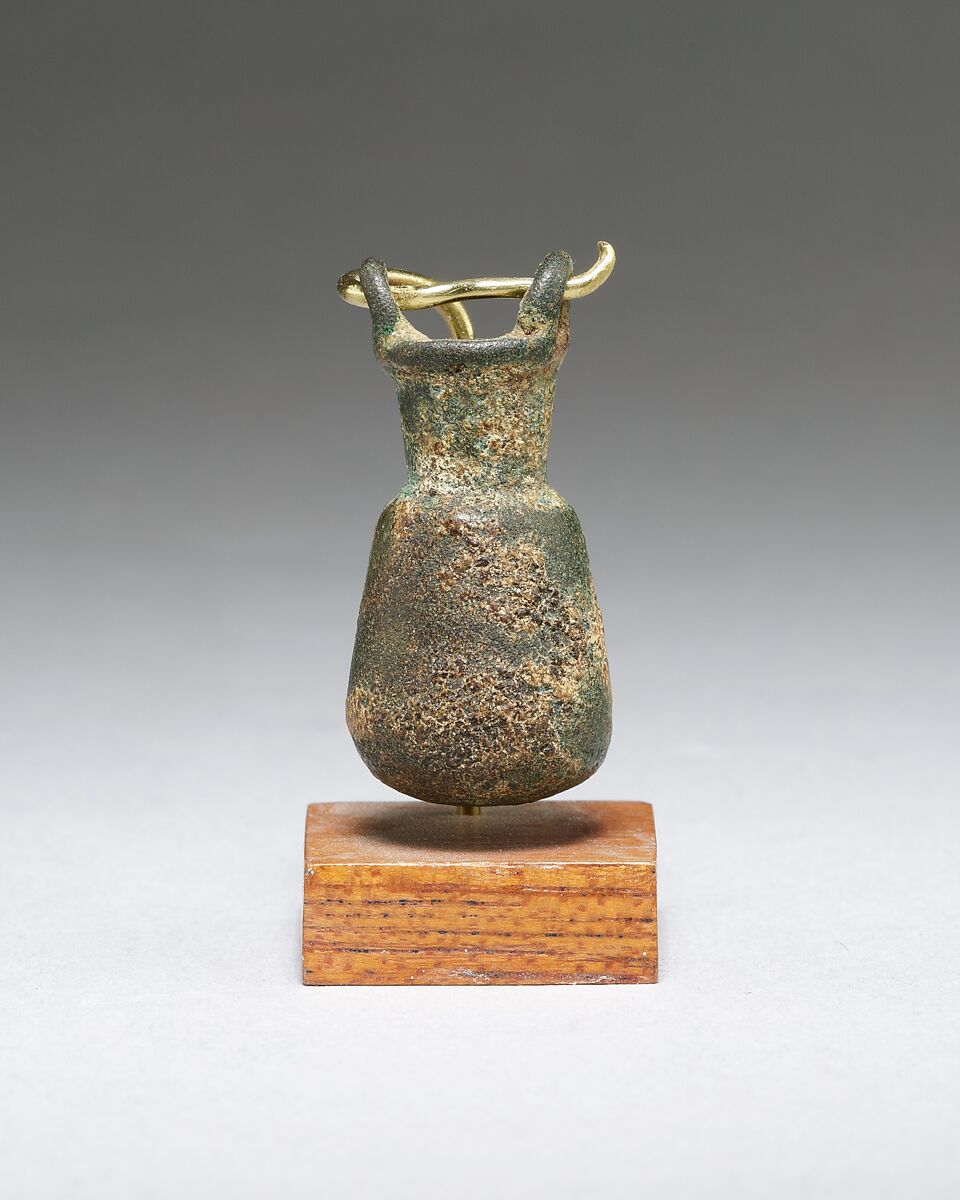 Situla amulet, Bronze 
