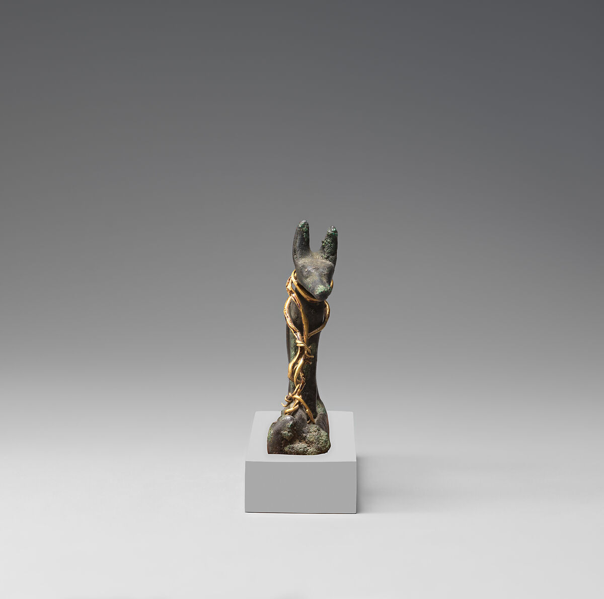 Figurine of Wepwawet, Cupreous metal, gold wire