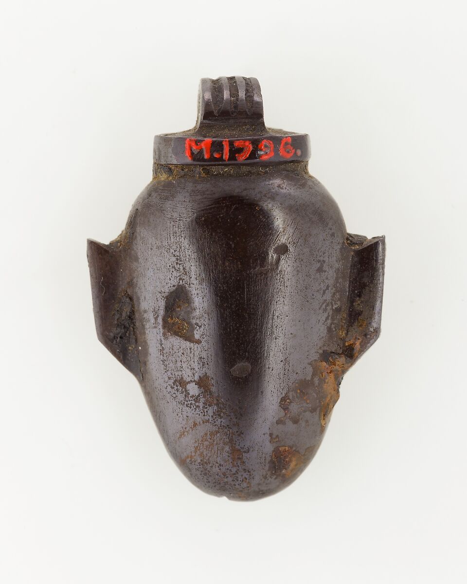 Heart amulet, Hematite