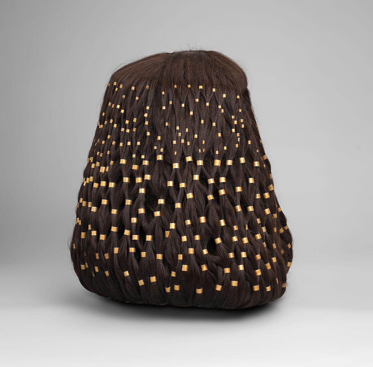 Large wig rings of Sithathoryunet, Gold