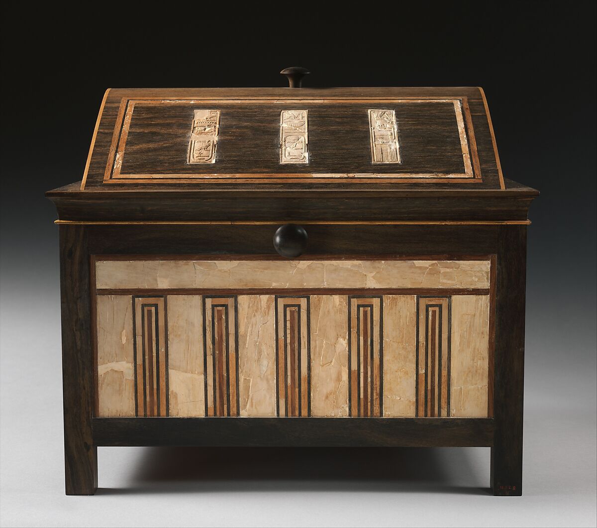 Inlaid box for cosmetic vessels of Sithathoryunet, Ebony, inlaid with ivory and red wood (restored), gold trim