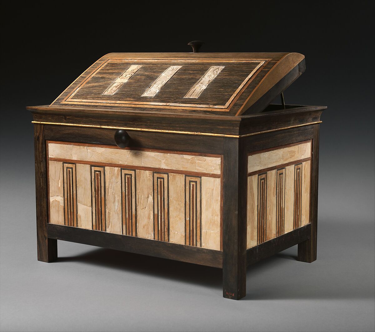 Inlaid box for cosmetic vessels of Sithathoryunet, Ebony, inlaid with ivory and red wood (restored), gold trim 