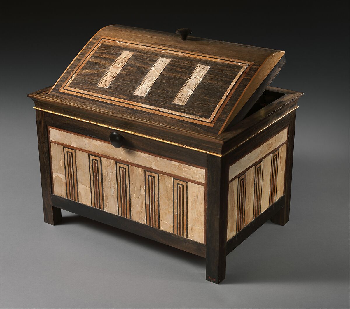 Inlaid box for cosmetic vessels of Sithathoryunet, Ebony, inlaid with ivory and red wood (restored), gold trim