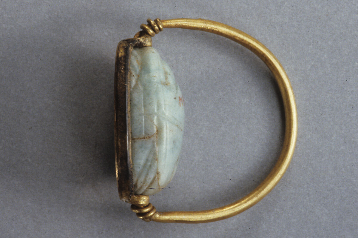Scarab Ring of the Storeroom Overseer Im, Beryl, gold