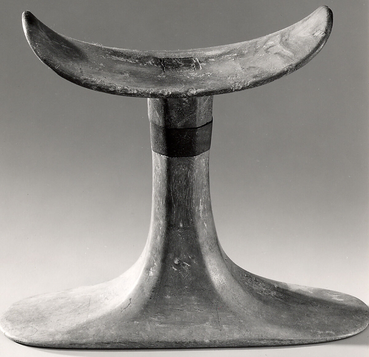 Headrest, Acacia wood (band); tamarisk (base) 