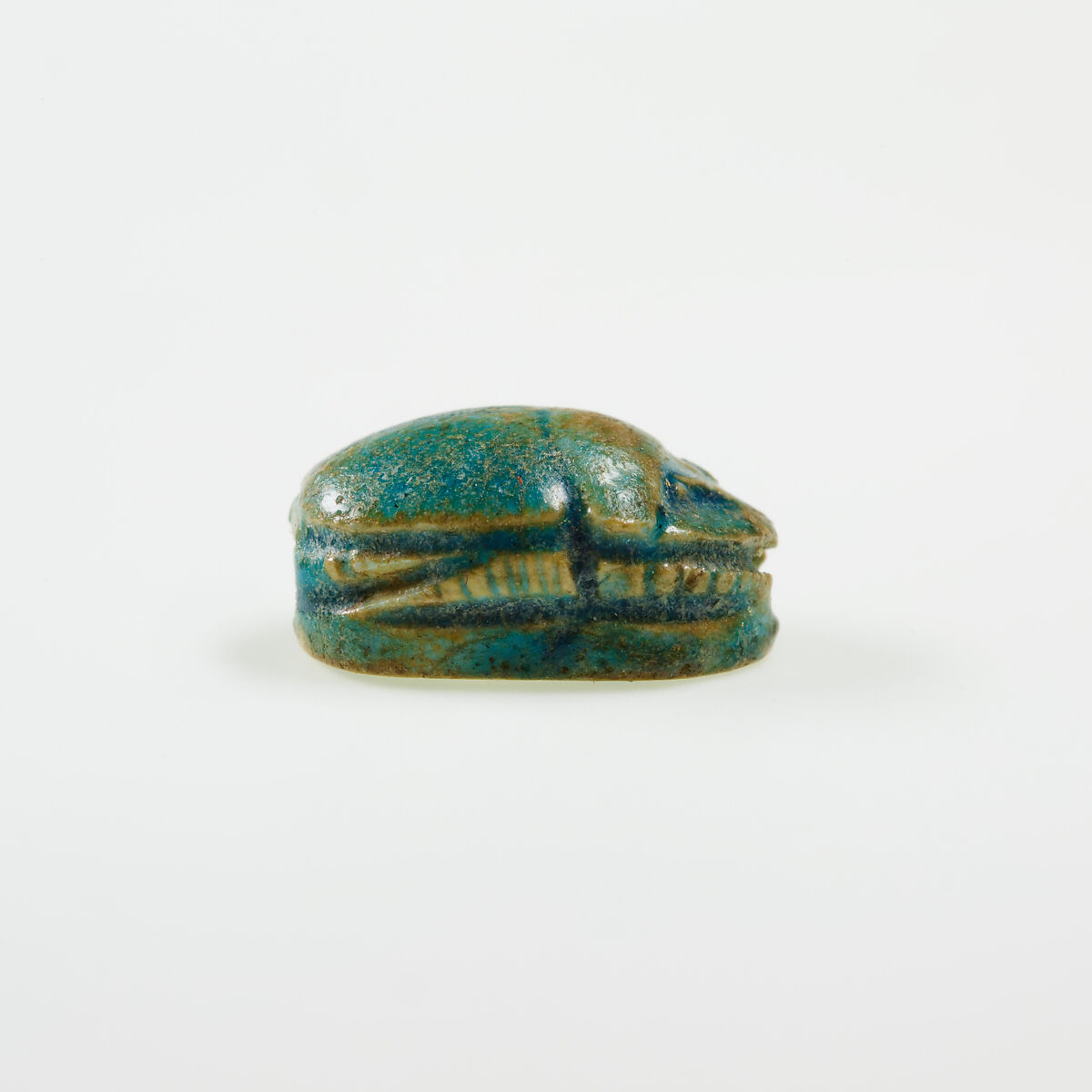 Scarab of Amenemhat III, Bright green glazed steatite