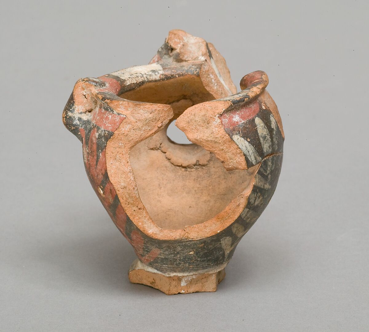 Kamares jar, Pottery, paint